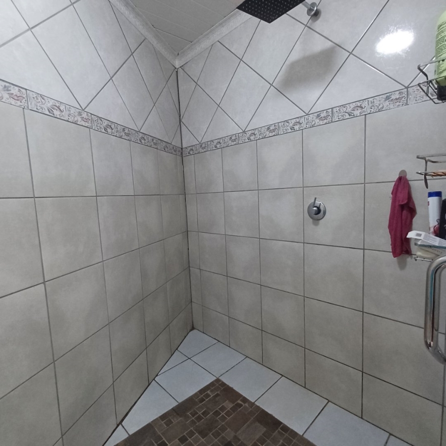 3 Bedroom Property for Sale in La Hoff North West